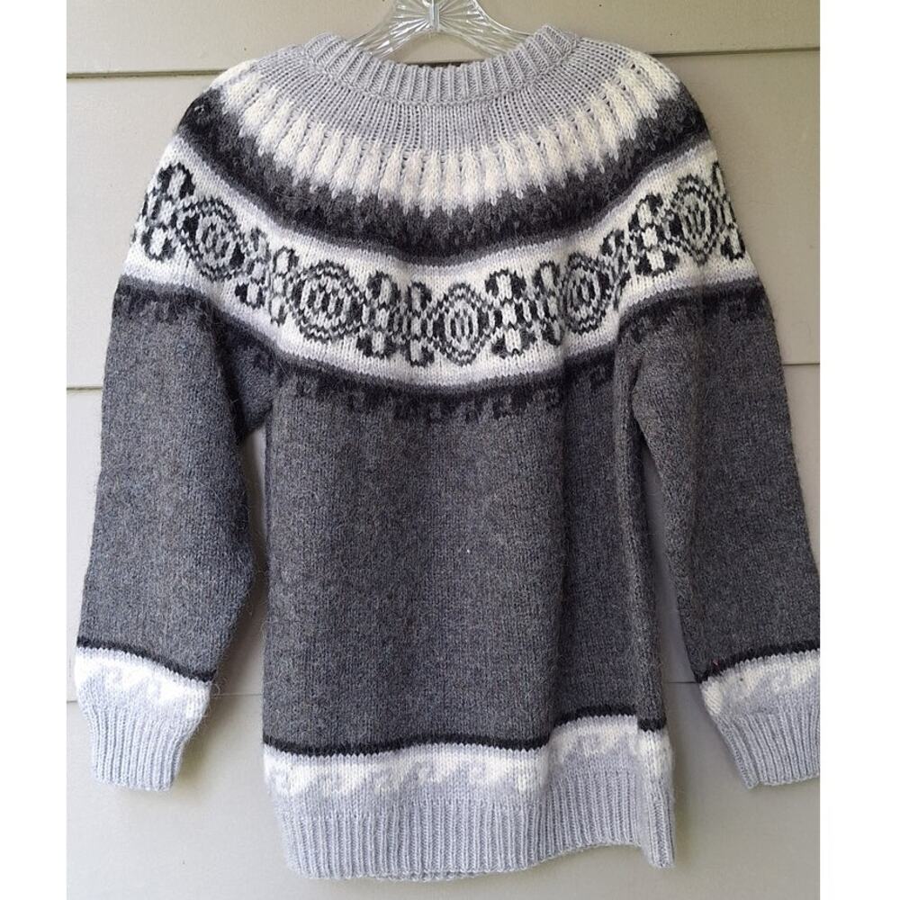 The Alpaca Connection Knit Sweater Handmade in Peru Gray White Size M Fair Isle